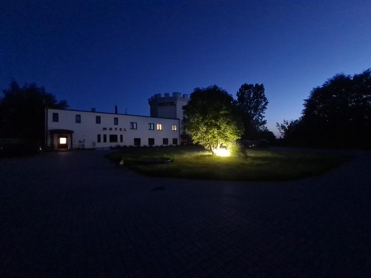 Motel Pod Basztą Naglowice Zewnętrze zdjęcie